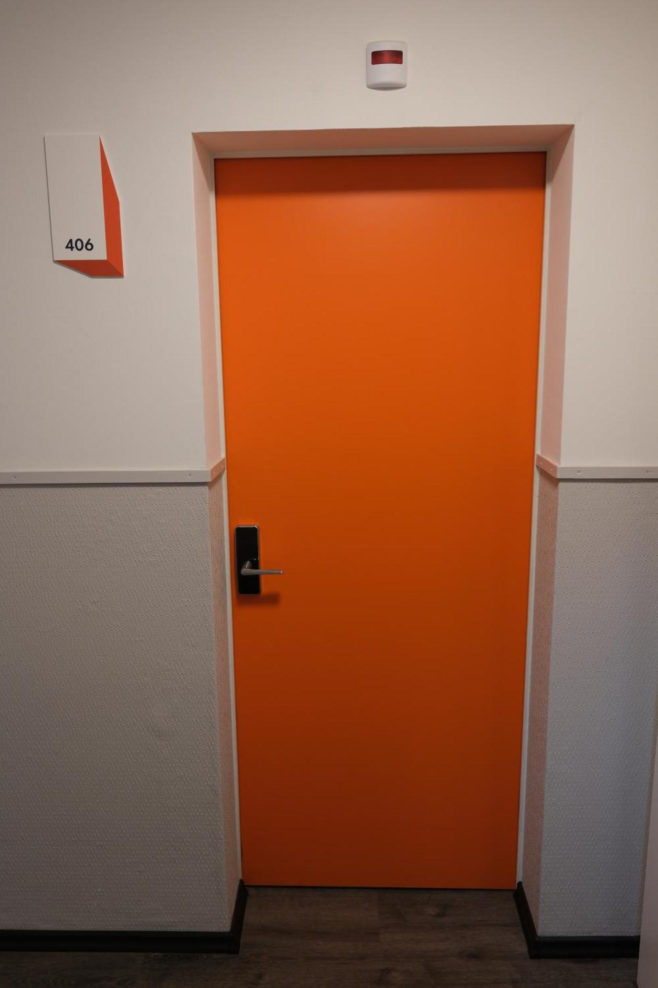 Easyhotel Zuerich Main Station Zurique Quarto foto